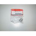 Distanzstck Hinterradsteckachse links<br>Zustand: Neu<br><br>Verwendbar fr: Honda XL 125 V Varadero, Typ: JC32, Modelljahr: von 01/2001 bis 12/2006