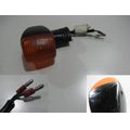 Blinker vorne rechts<br>Zustand: Gebraucht mit Mangel<br><br>Verwendbar fr: Honda VF 500 F, Typ: PC12, Modelljahr: von 01/1984 bis 12/1986