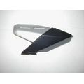Abdeckung ber Auspuffendtopf hinten rechts, silber/schwarz<br>Zustand: Gebraucht ohne Mngel<br><br>Verwendbar fr: Honda CBR 600 RR, Typ: PC37, Modelljahr: von 01/2003 bis 12/2004