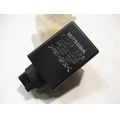 Blinkerrelais (FR33-025)<br>Zustand: Gebraucht ohne Mngel<br><br>Verwendbar fr: Honda NT 700 V Deauville, Typ: RC52, Modelljahr: von 01/2006 bis 12/2012