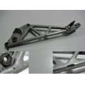 Furastenhalteplatte links<br>Zustand: Gebraucht mit Mangel<br><br>Verwendbar fr: Honda VF 750 F, Typ: RC15, Modelljahr: von 01/1983 bis 12/1986