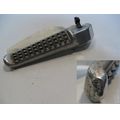 Furaste hinten links<br>Zustand: Gebraucht mit Mangel<br><br>Verwendbar fr: Honda CBR 900 RR Fireblade, Typ: SC33, Modelljahr: von 01/1998 bis 12/1999