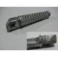 Furaste hinten links<br>Zustand: Gebraucht mit Mangel<br><br>Verwendbar fr: Honda CBR 900 RR Fireblade, Typ: SC50, Modelljahr: von 01/2002 bis 12/2003