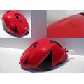 Tank, rot/schwarz<br>Zustand: Gebraucht mit Mangel<br><br>Verwendbar fr: Honda CBR 900 RR Fireblade, Typ: SC50, Modelljahr: von 01/2002 bis 12/2003