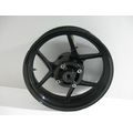 Hinterradfelge (J17xMT4.50), schwarz<br>Zustand: Gebraucht ohne Mngel<br><br>Verwendbar fr: Kawasaki Versys 650 ABS, Typ: LE650C, Modelljahr: von 01/2010 bis 12/2014