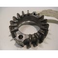 Auspuffkrmmerrohr-Befestigungsschelle<br>Zustand: Gebraucht ohne Mngel<br><br>Verwendbar fr: Kawasaki W 800, Typ: EJ800A, Modelljahr: von 01/2011