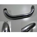 Auspuff-Krmmer-Rohr rechts auen<br>Zustand: Gebraucht mit Mangel<br><br>Verwendbar fr: Suzuki GSX 1400, Typ: WVBN, Modelljahr: von 01/2001 bis 12/2004