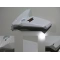 Frontverkleidung links / Blinker-Halter links, wei<br>Zustand: Gebraucht mit Mangel<br><br>Verwendbar fr: Triumph Tiger 800 XRX, Typ: C301A, Modelljahr: von 01/2018 bis 12/2020