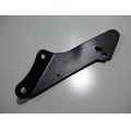 Auspuff-Halter links<br>Zustand: Gebraucht ohne Mngel<br><br>Verwendbar fr: Triumph Rocket III, Typ: C23XB, Modelljahr: von 01/2004 bis 12/2009
